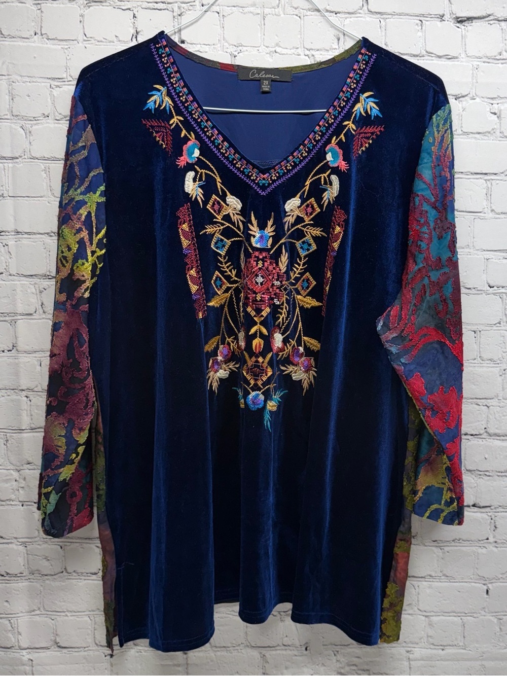 Caleaas Embroidered Velvet V-Neck Tunic - Navy size 2X